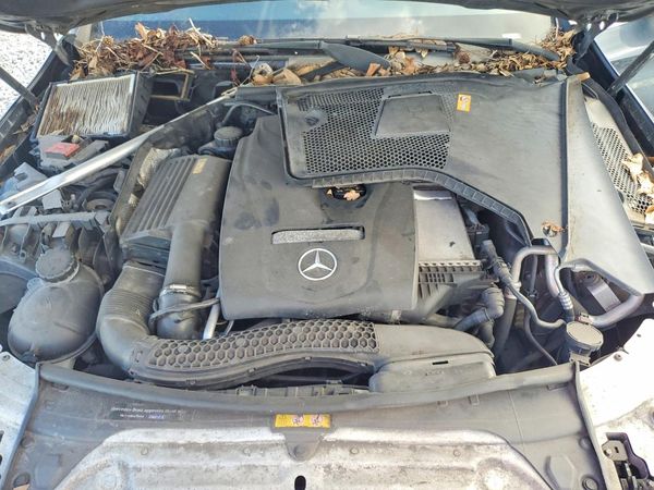 2016 MERCEDES-BENZ C-CLASS C300-4M — Engine bay
