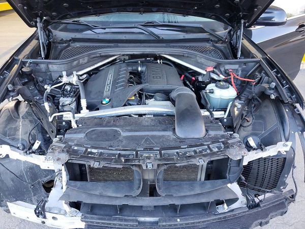 2017 BMW X5 xDrive35i — Engine bay