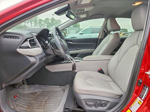2020 TOYOTA CAMRY — DENT