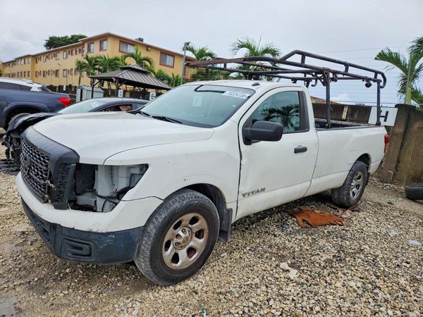 2019 NISSAN TITAN — DSFA — Front 3/4