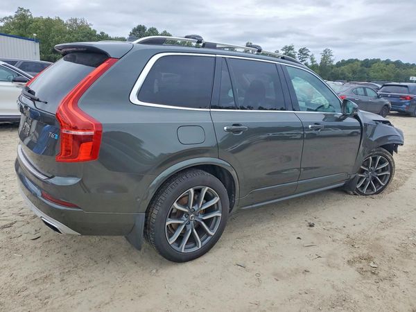 2018 VOLVO XC90 Momentum — PSRA