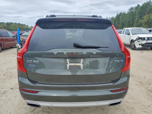 2018 VOLVO XC90 Momentum — DIRR