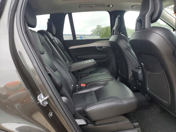 2018 VOLVO XC90 Momentum — PSRS