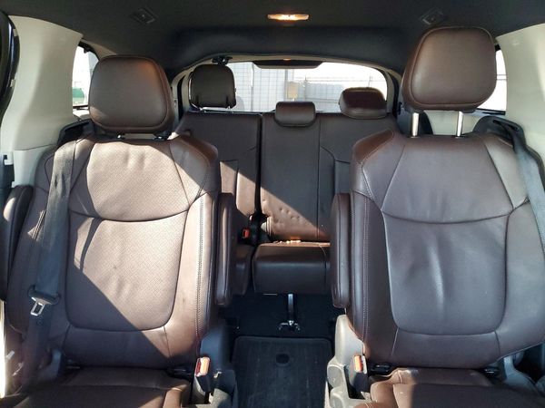 2022 TOYOTA SIENNA Platinum — SUVN