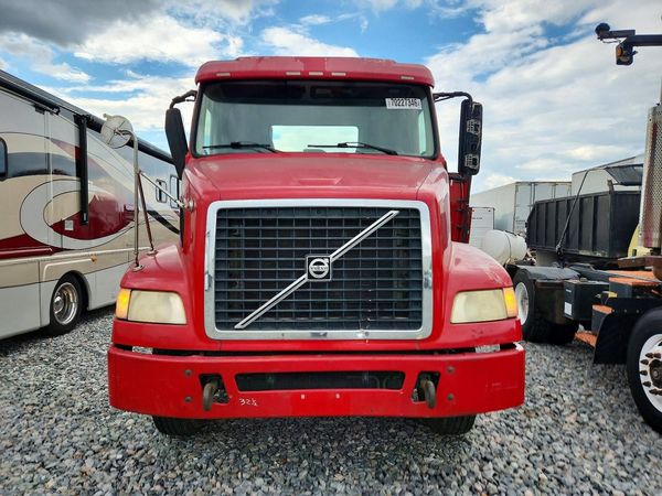2014 VOLVO VN — DIRF