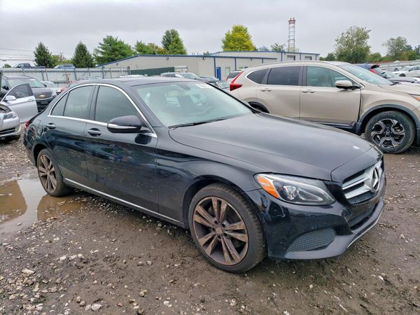 2015 MERCEDES-BENZ C 4-MATIC — Passenger 3/4