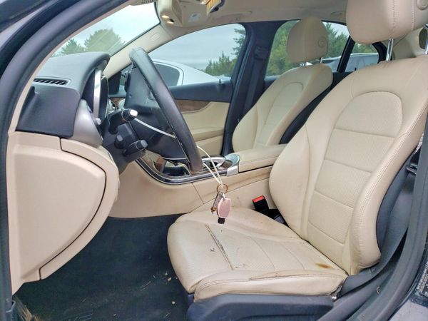 2015 MERCEDES-BENZ C 4-MATIC — DENT