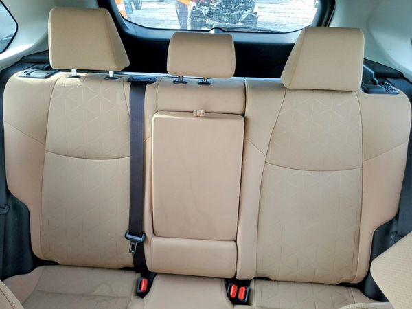 2019 TOYOTA RAV4 — SUVN