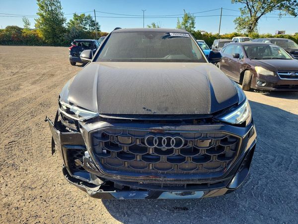 2025 AUDI Q8 quattro Progressiv — DIRF