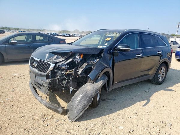 2017 KIA SORENTO L, LX
