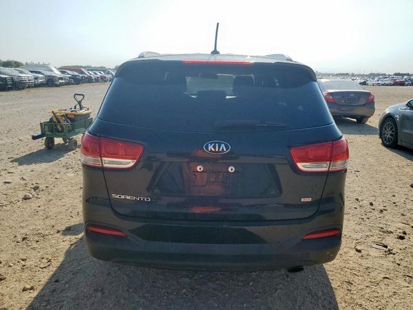 2017 KIA SORENTO L, LX