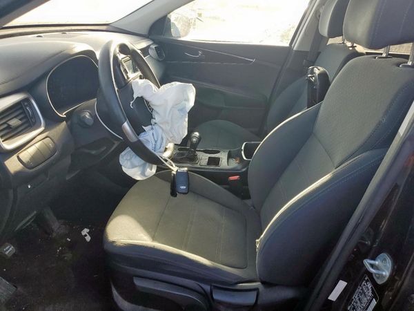 2017 KIA SORENTO L, LX