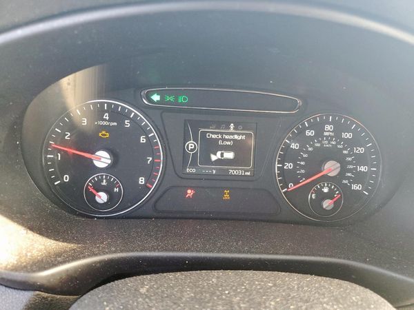 2017 KIA SORENTO L, LX