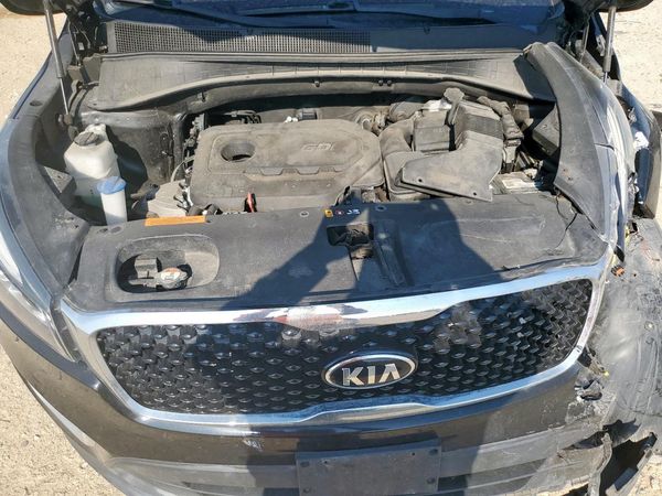 2017 KIA SORENTO L, LX