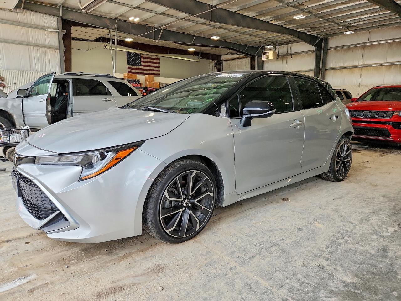 2022 TOYOTA COROLLA XSE — Front 3/4