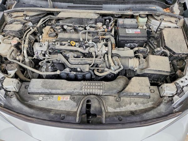 2022 TOYOTA COROLLA XSE — Engine bay