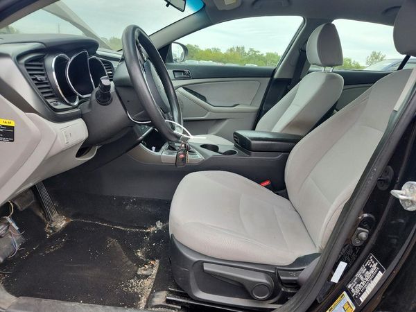 2013 KIA OPTIMA LX — DENT