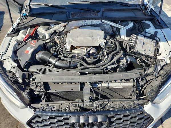 2018 AUDI S5/RS5 — Engine bay