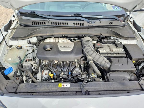 2019 HYUNDAI KONA Ultimate — Engine bay