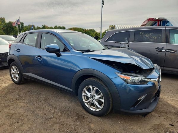 2019 MAZDA CX-3 Touring — Passenger 3/4