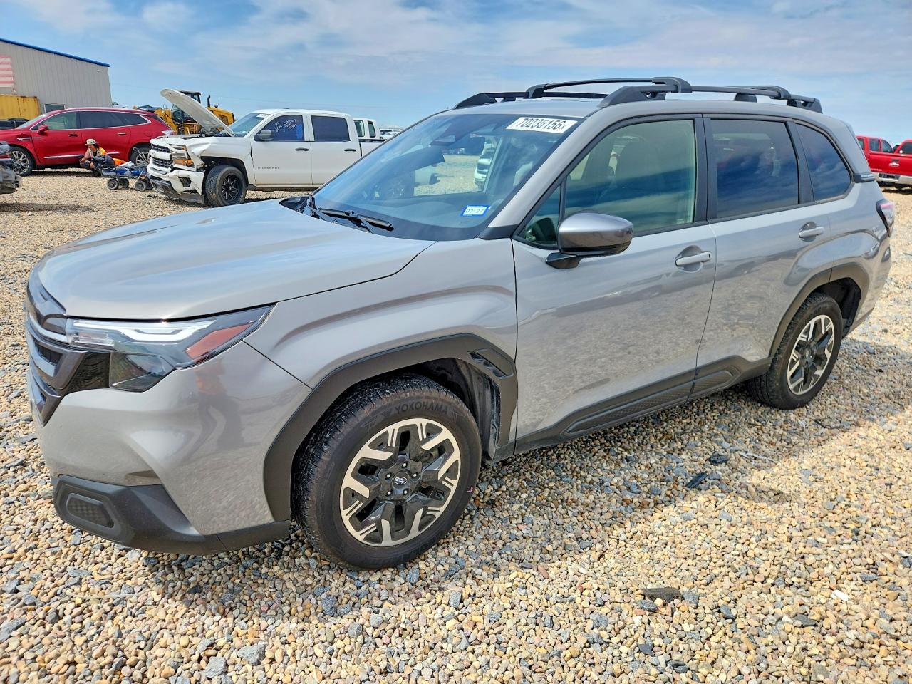 2025 SUBARU FORESTER Premium — Front 3/4