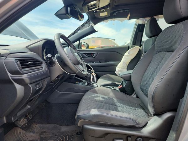 2025 SUBARU FORESTER Premium — DENT
