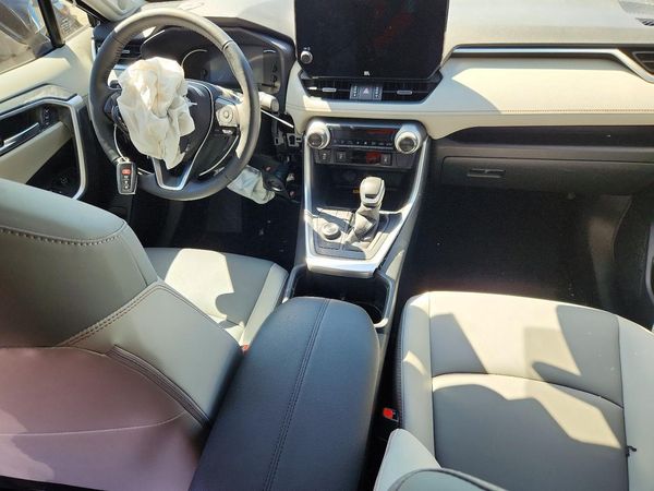 2025 TOYOTA RAV4 XLE Premium — CKPT