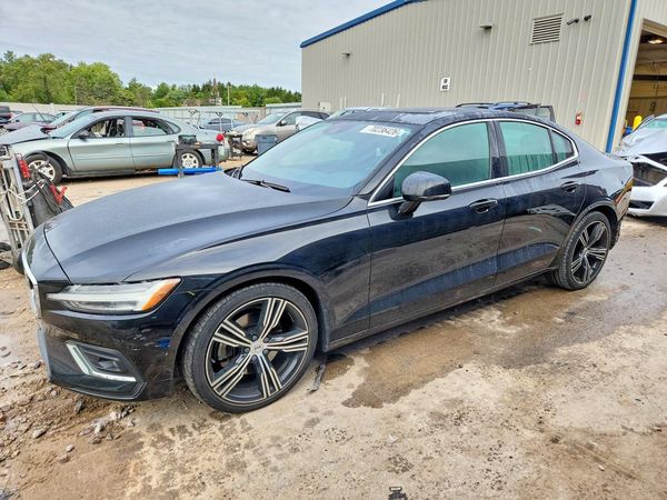 2019 VOLVO S60 — DSFA — Front 3/4
