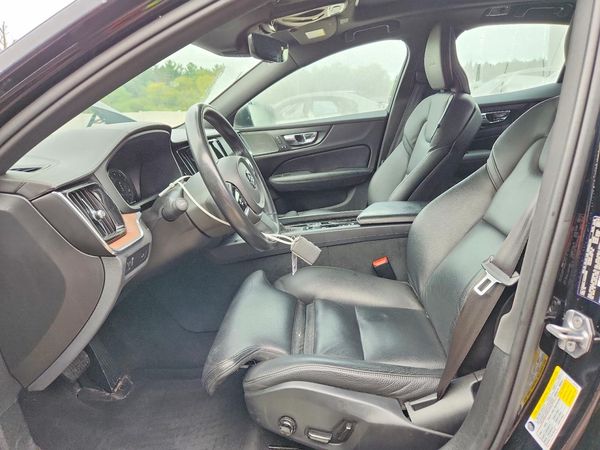 2019 VOLVO S60 Inscription — DENT