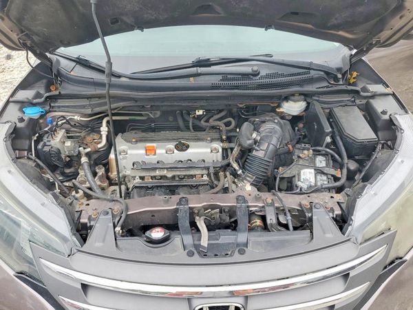 2013 HONDA CRV EX — Engine bay