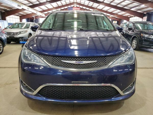 2019 CHRYSLER PACIFICA Touring L — DIRF