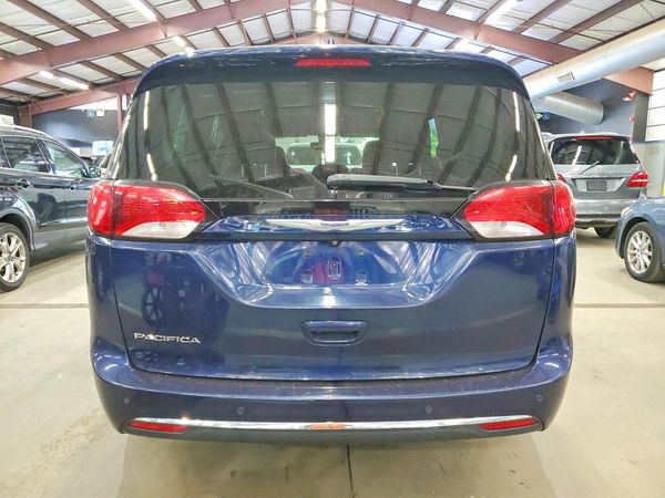 2019 CHRYSLER PACIFICA Touring L — DIRR