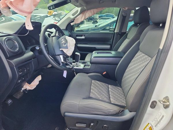 2018 TOYOTA TUNDRA SR/SR5/TRD Pro — DENT