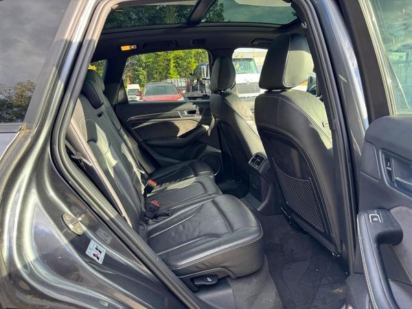 2016 AUDI SQ5 quattro Premium Plus