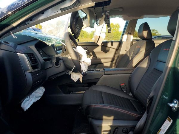 2026 NISSAN ROGUE SV — DENT