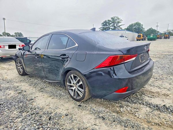 2018 LEXUS IS 300 — DSRA