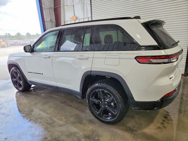 2023 JEEP GRAND CHEROKEE Laredo, Altitude — DSRA