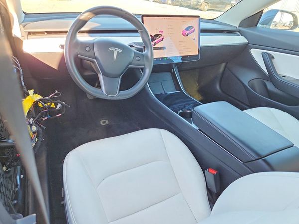 2020 TESLA MODEL 3 — CKPT