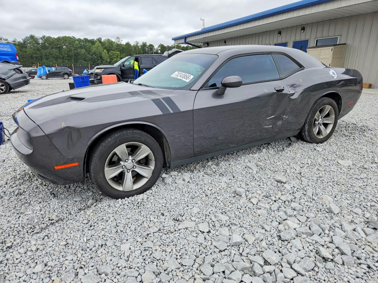 2016 DODGE CHALLENGER SXT — Front 3/4