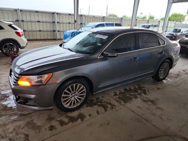 2017 VOLKSWAGEN PASSAT — DSFA — Front 3/4