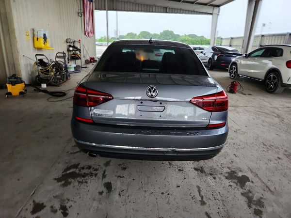 2017 VOLKSWAGEN PASSAT SE — DIRR