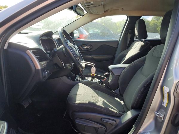 2015 JEEP CHEROKEE Latitude — DENT