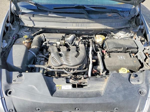 2015 JEEP CHEROKEE Latitude — Engine bay