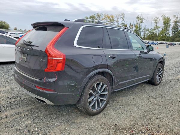 2018 VOLVO XC90 Momentum — PSRA