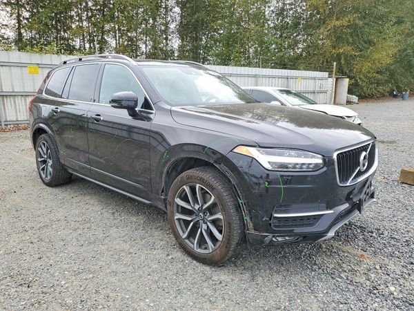 2018 VOLVO XC90 Momentum — Passenger 3/4
