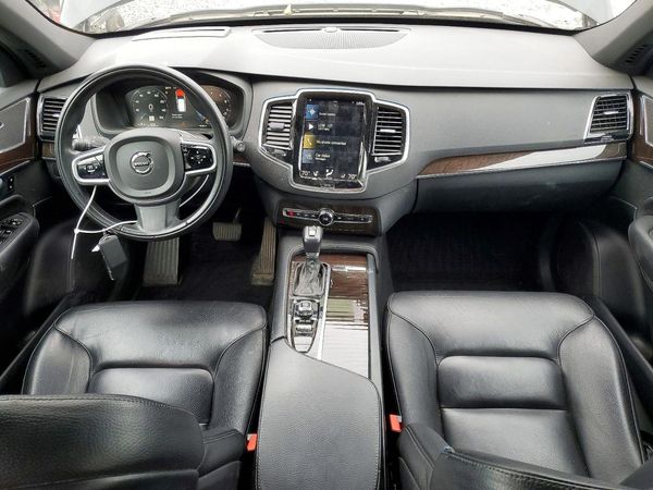 2018 VOLVO XC90 Momentum — CKPT