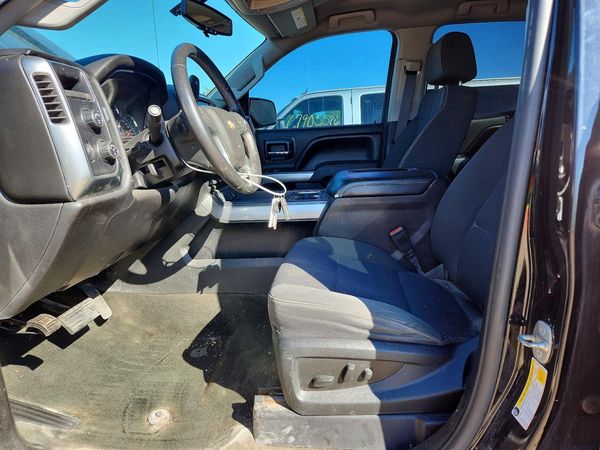 2017 CHEVROLET SILVERADO LT — DENT