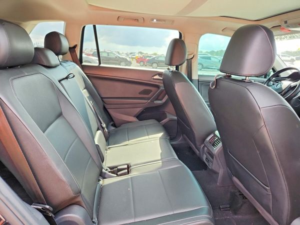 2018 VOLKSWAGEN TIGUAN SE, SEL — PSRS