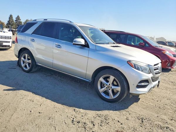 2017 MERCEDES-BENZ GLE GLE350 — Passenger 3/4