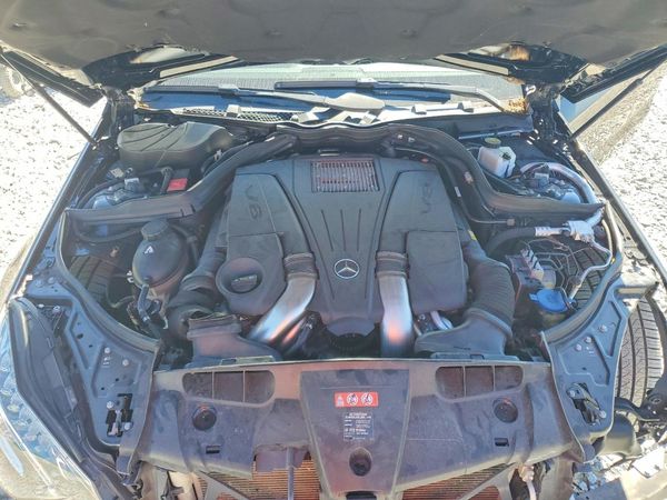 2014 MERCEDES-BENZ E E550 — Engine bay